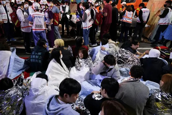 Nguy cơ tái hiện ‘thảm kịch Itaewon’ trên tàu điện ngầm chật kín người ở Hàn Quốc